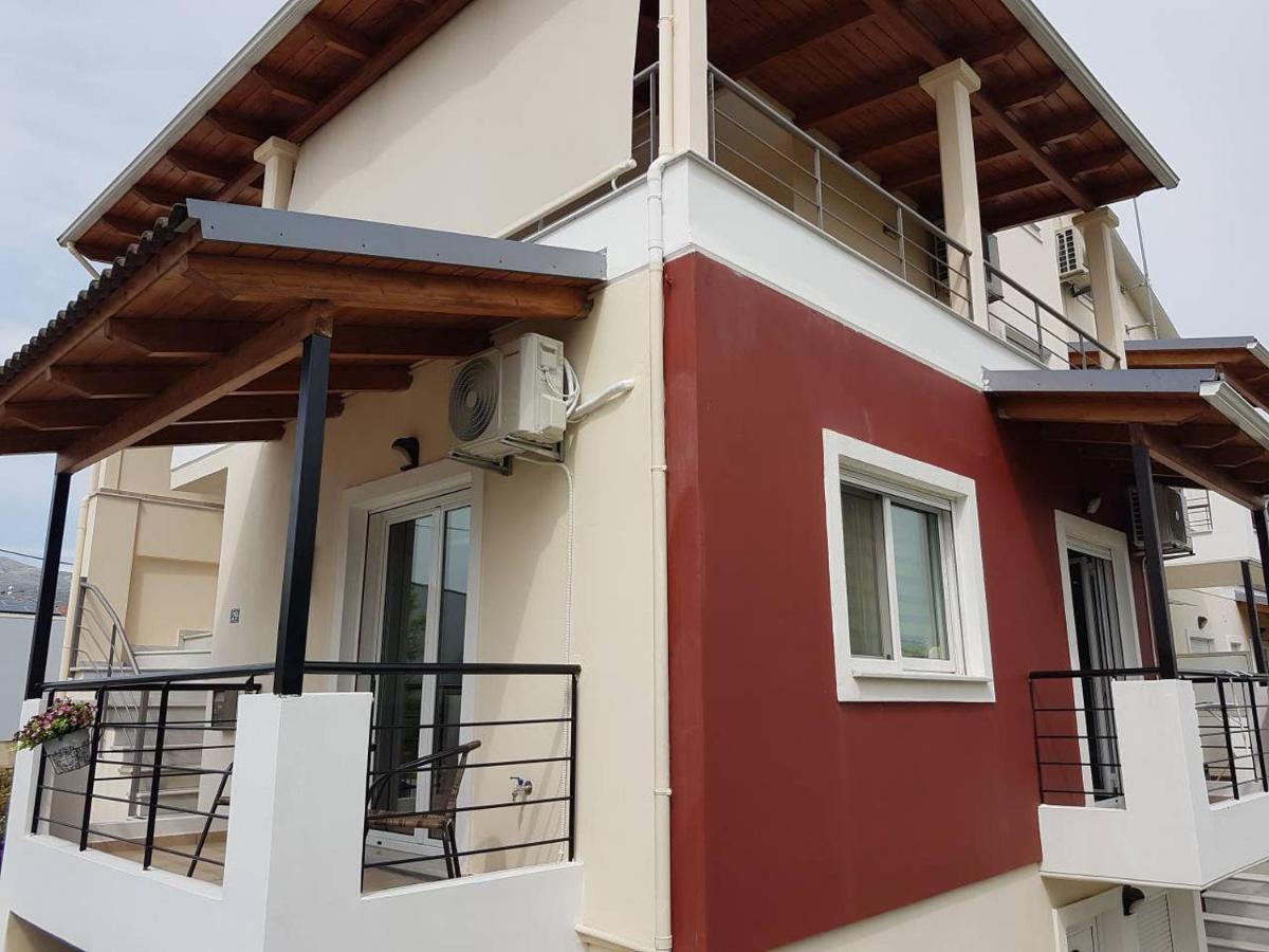 Queen Super Beauty Apartment Ioannina Exterior foto