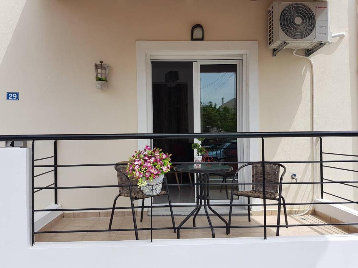 Queen Super Beauty Apartment Ioannina Exterior foto